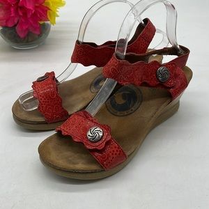 Wanda Panda Wedge Leather Sandal Red Orange Size 39. MCW2559A